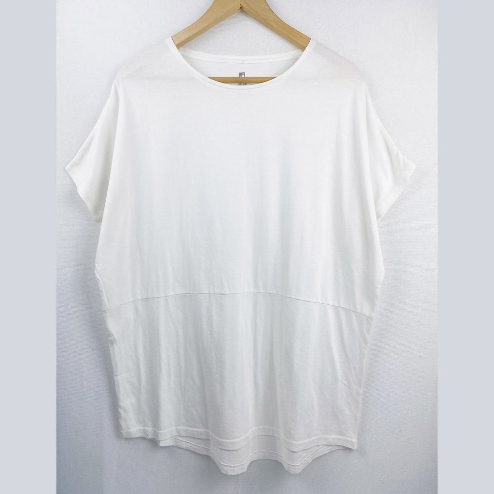 Woolrich, NWOT, Men’s White T-Shirt Size M